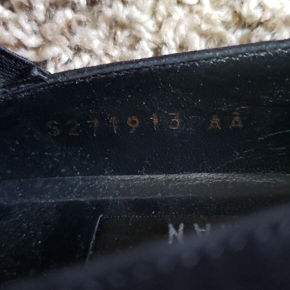 Stuart Weitzman Gorham Black Suede Shoe - Picture 9 of 9